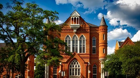英国留学这十所大学学校最省钱! 英国留学这十所大学学校最省钱!